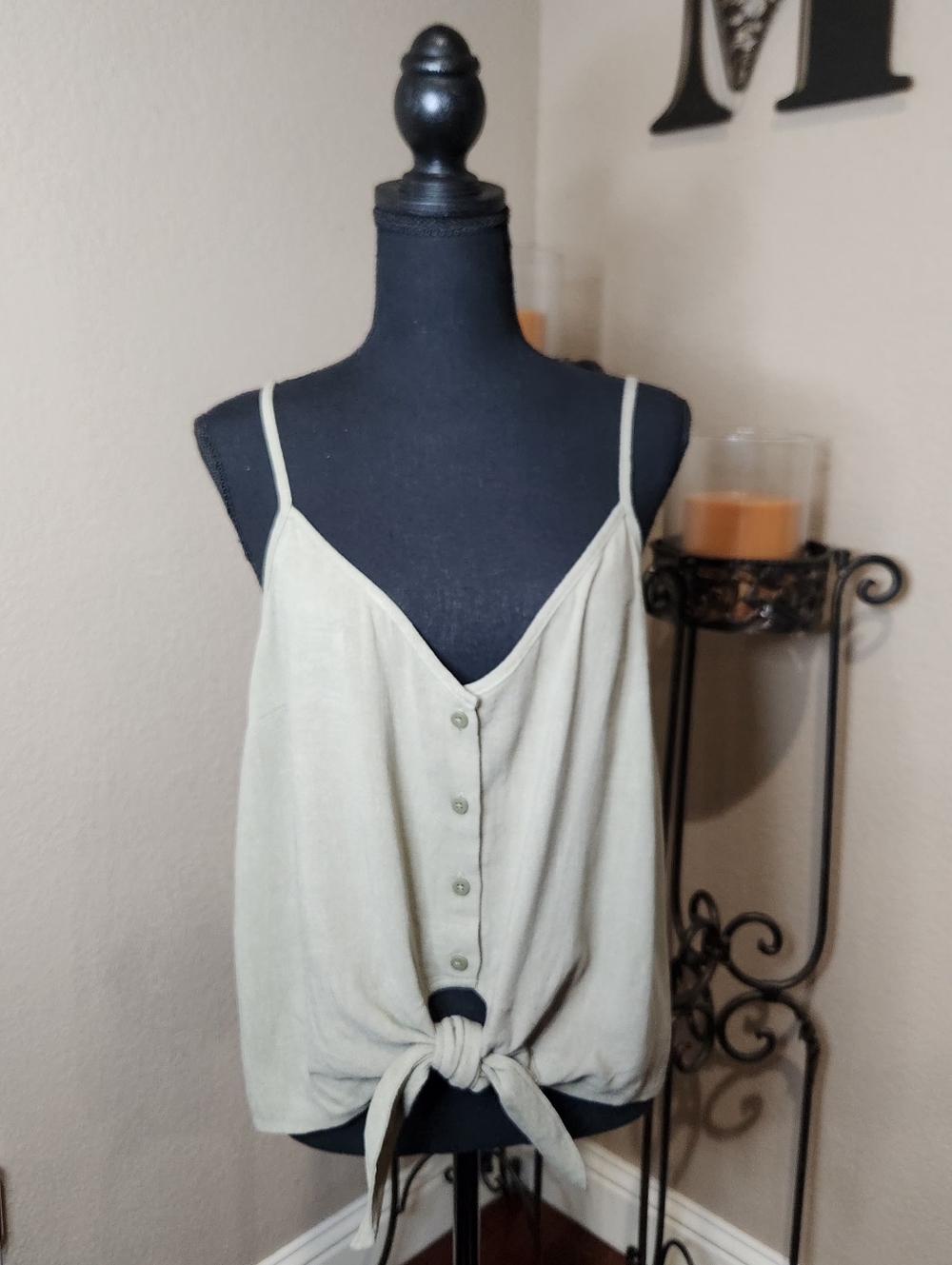 Topshop Sage Green Button-Front Tie-Hem Camisole. Viscose/linen.NWT. Size 10